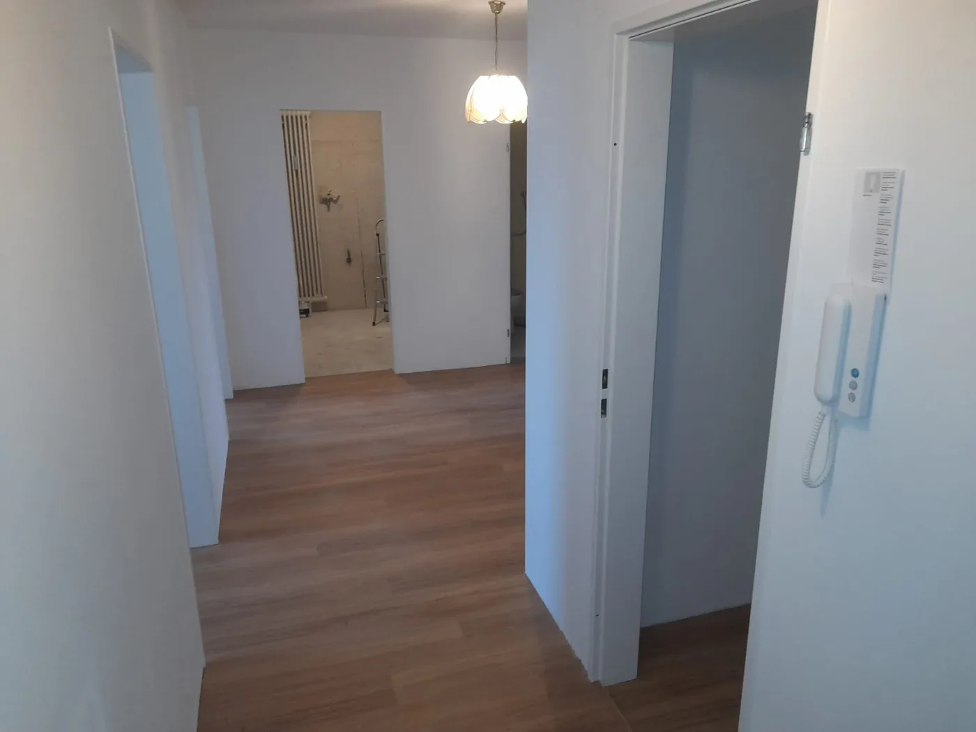 Vinyl Bodenverlegung – Foto 3 – LanciuBau